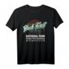Black Forest mit GPS-Design T-Shirt – Perfektes Souvenir für Natur- und Wanderliebhaber im Schwarzwald, ideal als Geschenk für Familien und Outdoor-Fans