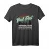 Black Forest mit GPS-Design T-Shirt – Perfektes Souvenir für Natur- und Wanderliebhaber im Schwarzwald, ideal als Geschenk für Familien und Outdoor-Fans