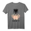 Albanische Flagge Shqiponja T-Shirt mit Adler und Spruch 'KUQ E ZI' – Stolzes Geschenk für Albaner und Kosovo-Albaner