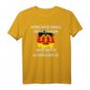 Unterschätze nie einen alten Mann der in DDR T-Shirt – Lustiges Ostdeutschland Geschenk mit Staatswappen für Papa, Bruder, Onkel & Ehemann