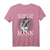 Böser Alter Mann I Für Frauen I Frau vom bösen alten Mann T-Shirt – Lustiges Partnerlook Geschenk für Geburtstag, Weihnachten & Jahrestag