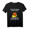 Herren Ossi - Unterschätze niemals einen alten Mann der in der DDR lebt T-Shirt - Nostalgisches Ostalgie Geschenk für Ostdeutschland Fans