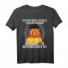 Unterschätze niemals einen alten Mann der in der DDR Ossi T-Shirt - Stolzes Ostdeutschland Design für Papa, Vater & Großvater
