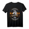 Unterschätze niemals einen alten Mann mit einem Wohnmobil T-Shirt – Lustiges Geschenk für Camper, Outdoor-Freaks & Roadtrip-Liebhaber
