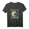 Fishing Girl Lustig Angeln Geschenk Frau - Perfektes T-Shirt für Anglerinnen, Valentinstag, Geburtstag & Weihnachten