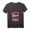 Damen Anglerin T-Shirt mit V-Ausschnitt – Perfektes Geschenk für Fischerinnen, Angelpartnerinnen & Angelfreundinnen