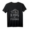 Ich Bin König Des Angelns T-Shirt – Lustiges Angel Geschenk für Fischer, Papa, Bruder, Opa & Freunde