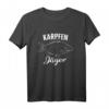 Karpfenjäger Angelrute Norwegen T-Shirt - Witziges Anglershirt für Urlaub, Bootsfischer & Fischliebhaber