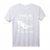 Lustiges Skifahren T-Shirt mit Spruch 'Wenn die Piste ruft muss ich gehen' – Perfektes Geschenk für Wintersportfans zu Weihnachten & Geburtstag
