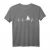 Segler T-Shirt Herzschlag Frequenz EKG Puls Geschenk – Perfekt für Segelboot Fans & Weihnachten