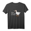 Peace was never an option T-Shirt – Statement-Shirt mit Friedensbotschaft, klassisch geschnitten