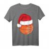 Basketball mit Weihnachtsmütze T-Shirt - Motivationsshirt für Basketballfans, perfekt als Weihnachtsgeschenk für Mädchen, Jungen, Mütter und Väter
