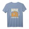Berge und Bier - Darum bin ich hier | Lustiges Wanderer & Bergsteiger T-Shirt für Outdoor- und Bierliebhaber