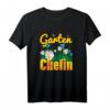 Vintage Gartenchefin T-Shirt mit Blumenwiese und Bienen - Perfekt für Hobbygärtnerinnen und Pflanzenliebhaberinnen im Frühling und Sommer