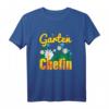 Vintage Gartenchefin T-Shirt mit Blumenwiese und Bienen - Perfekt für Hobbygärtnerinnen und Pflanzenliebhaberinnen im Frühling und Sommer