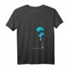 Blaues Damen T-Shirt mit Biene und Mohnblumen – Nachhaltiges V-Ausschnitt Shirt für Naturschutz und Umweltbewusstsein