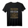 Leg Dich Niemals Mit Einem Imker An Ich Hab Tausend Freunde T-Shirt - Lustiges Bienen Spruch Design für Imker und Naturfreunde