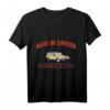 Schweden Auto V 240 T-Shirt für Autoliebhaber – Perfekt für Camping, Familienurlaub & Retro Auto Fans