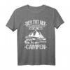 Camper Wohnmobil Urlaub T-Shirt mit Spruch 'Der tut nix der will nur campen' – Lustiges Geschenk für Camper und Dauercamper