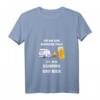 Damen T-Shirt mit V-Ausschnitt: Ich bin eine einfache Frau, mag Camping und Bier – Perfekt als Geschenk für Camping- und Bierliebhaberinnen