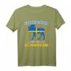 Ich muss gar nix, ich muss nur nach Schweden - Lustiges Reise-Camping T-Shirt mit Elch und Flagge für Schweden-Liebhaber