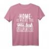 Camping Wohnmobil T-Shirt mit 'Home is where the Stellplatz is' Motiv – Perfektes Outfit für Camping-Fans und Wohnmobil-Liebhaber