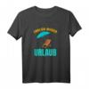 Endlich wieder Urlaub T-Shirt - Mallorca, Spanien, Kanarische Inseln & Italien Reisespruch für Strand-, Camping- und Familienurlaub
