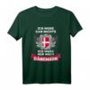 Ich Muss Gar Nichts - Ich Muss Nur Nach Dänemark Reise T-Shirt für Camping, Natur & Skandinavien-Liebhaber