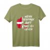 Dänemark Urlaub T-Shirt mit Dänischer Flagge – Klassisch geschnitten, doppelt genähter Saum, perfekt für Dänemark Fans und Reisen