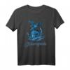Möwe auf Schädel - Seebad Eckernförde T-Shirt für Strandurlaub in Schleswig-Holstein mit düsterem Piraten-Motiv
