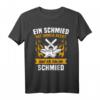 Lustiges Schmiedemotiv T-Shirt mit Amboss und Schmiedehammer – Witzige Arbeitskleidung für Schmiede & Herren mit Schmiedesprüchen