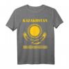 Kasachstan Flagge T-Shirt mit Sonne, Adler & Verzierung – Stolz auf Kasachische Herkunft, ideal für Emigranten & Fans