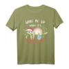 Lustiges Faultier Weihnachts T-Shirt mit Schneeflocken und Mütze – Perfekt für Winterferien, Weihnachten & Geburtstage für Faultierliebhaber