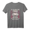 Lustiges Motorradfahrerin T-Shirt mit Spruch – Geschenk für weibliche Bikerinnen, Motorradliebhaberinnen & auf Motorradtouren