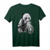 Riesenpanda mit Jungen, die Motorräder fahren T-Shirt – Lustiges Tierdesign für Panda-Enthusiasten und Tierliebhaber