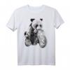 Riesenpanda mit Jungen, die Motorräder fahren T-Shirt – Lustiges Tierdesign für Panda-Enthusiasten und Tierliebhaber