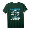 Skydiving Spruch Keep Calm and Jump T-Shirt - Lustiges Fallschirmspringen T-Shirt als Geschenk für Abenteurer & Extremsportler