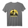 Cryptid Yellow Moon mit Fledermäusen und Siren Head Langarmshirt – Perfekt für Halloween und Übernatürlichkeits-Fans