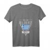 Damen T-Shirt mit V-Ausschnitt: Egal wie geil ich bin, ich bin Grieche - Griechenland Fahne Flagge Design, perfekt für Fans, Geschenke & griechische Feste