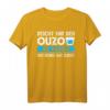 Reicht mir den Ouzo Der König hat Durst T-Shirt - Lustiges Griechenland Ouzo Geschenk für Schnapsliebhaber