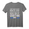 Herren Griechische Frau | Griechin | Griechenland Geschenk T-Shirt mit Spruch & Flagge - Lustiges Geschenk für Männer mit griechischer Partnerin