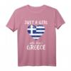 Just A Girl Who Loves Greece T-Shirt - Lustiges Geschenk für Griechenland-Fans, Reiseliebhaber und Fußballenthusiasten, perfekt für Geburtstage & Weihnachten