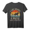 Lustiges Haifisch-Liebhaber T-Shirt – 'I Like Sharks and Maybe 3 People' als Geschenk für Taucher, Surfer & Meerestierfans