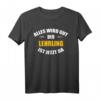 Alles wird gut, der Lehrling ist jetzt da! Lustiges Männer T-Shirt für besondere Anlässe mit Humor