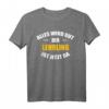 Alles wird gut, der Lehrling ist jetzt da! Lustiges Männer T-Shirt für besondere Anlässe mit Humor