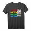 Outdoor Hippie Lebe Liebe Kajaking Kanu Fahren T-Shirt – Perfekt für Wassersportler, Kajakfahrer & Kanuten