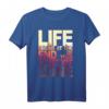 Life Begins At The End Of Your Comfort Zone - Wild Outdoor T-Shirt für Natur- und Abenteuerliebhaber, Survival Fans und Outdoor-Enthusiasten