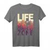 Life Begins At The End Of Your Comfort Zone - Wild Outdoor T-Shirt für Natur- und Abenteuerliebhaber, Survival Fans und Outdoor-Enthusiasten