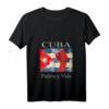 Damen Kuba Flagge mit Faust, Padria y Vida T-Shirt mit V-Ausschnitt – Patriotischer kubanischer Stil, leichtes und klassisch geschnittenes Shirt
