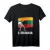 Sanftes Skelett T-Shirt mit Litauen Flagge – Halloween Shirt, Tupfen-Design, Mutterschaft & Party-Kleidung